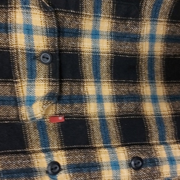 Levi's flannel work/skateboarding shirt - Picture 7 of 10